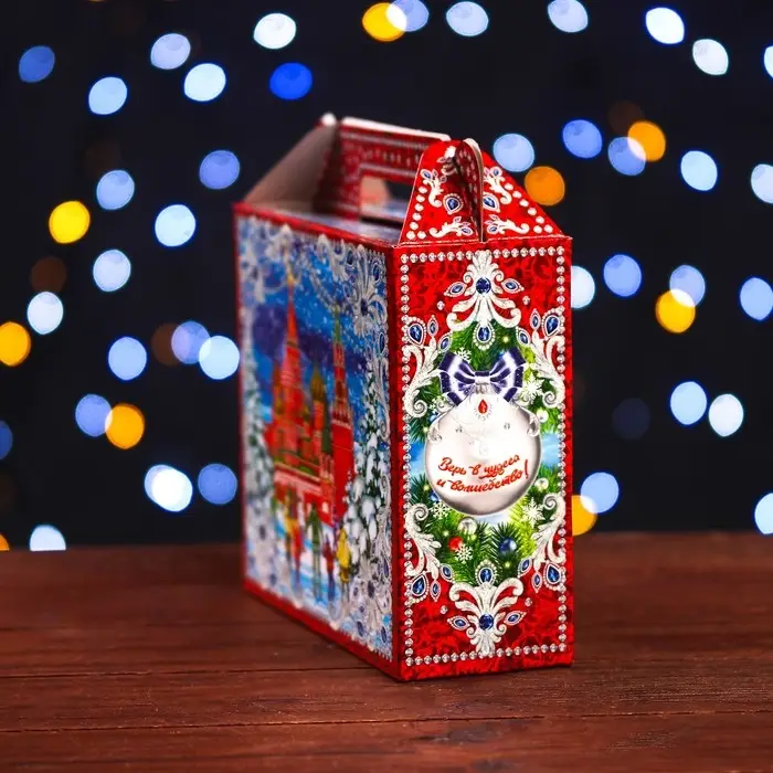 Подарочная коробка «Кремль» 17.3×6.5×15 см Подарочная коробка «Кремль» 17.3×6.5×15 см