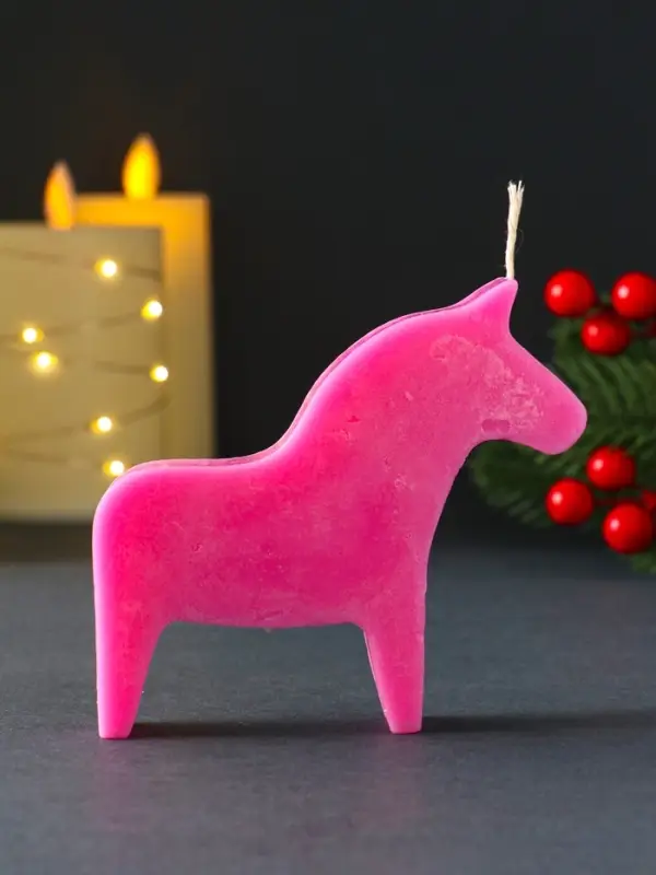 Свеча новогодняя "Лошадка" 110х100 мм, розовый