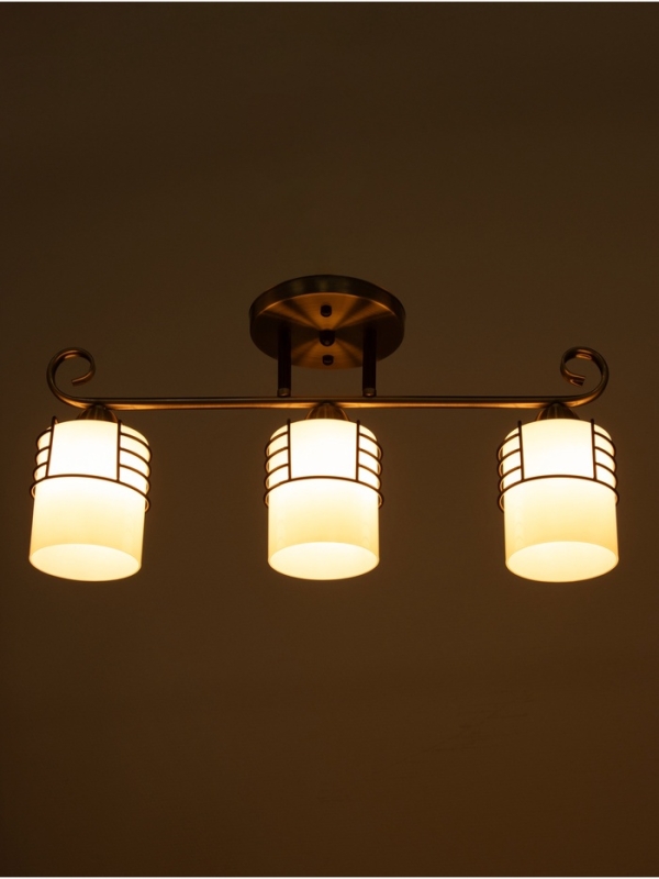 Люстра Люстра "Кипр" 3х40Вт Е27 латунь/черный 52х26х26см