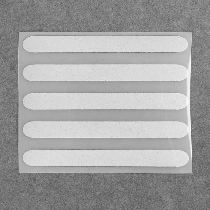 Светоотражающая термонаклейка «Полосы», 10×1 см, 5 шт. на листе, серая Светоотражающая термонаклейка «Полосы», 10×1 см, 5 шт. на листе, серая