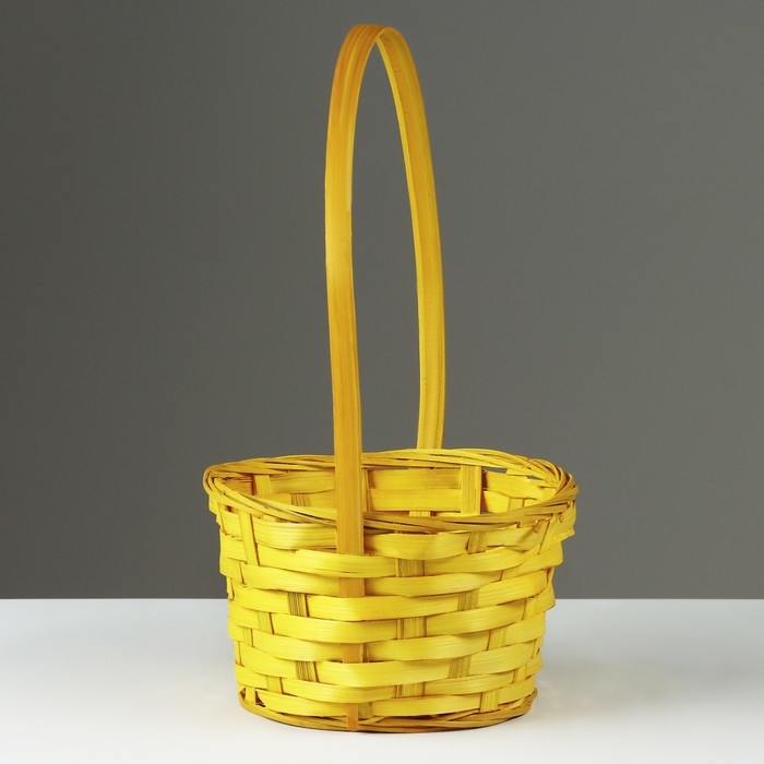 Корзина плетеная, D19 х 9,5 х 32 см, желтая, бамбук Корзина плетеная, D19 х 9,5 х 32 см, желтая, бамбук