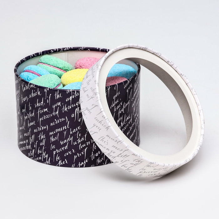 Коробка для макарун тубус с окном Коробка для макарун тубус с окном " Рукопись " 16 х 16 х 9 см