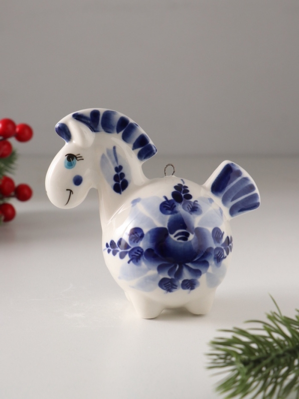 Ёлочный фарфоровый шар Ёлочный фарфоровый шар "Лошадь Русская" /авторская роспись/, 11 см