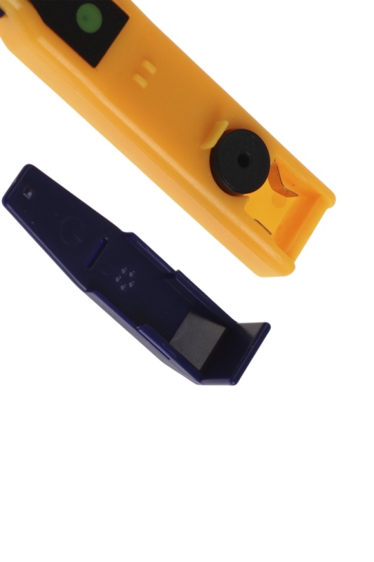 Светодиодный индикатор напряжения ТУНДРА, звуковая и световая индикация, 70 - 250 В Светодиодный индикатор напряжения ТУНДРА, звуковая и световая индикация, 70 - 250 В