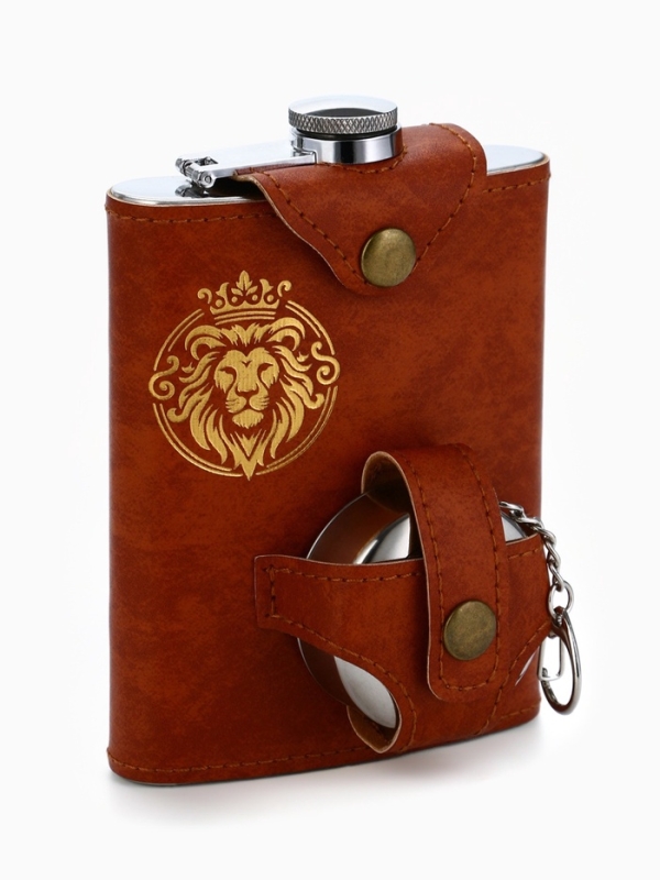 Фляжка со складной стопкой в чехле «Лев», 240 мл, 75 мл Фляжка со складной стопкой в чехле «Лев», 240 мл, 75 мл