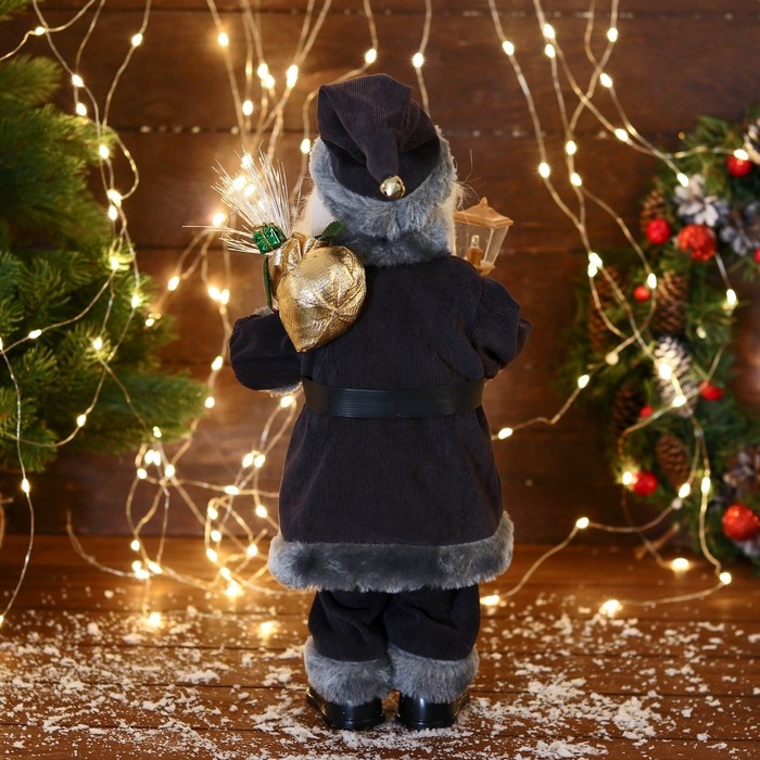 Дед Мороз Дед Мороз "В меховом костюме с ремешком и с фонариком" двигается, с подсветкой, 40 см, серый