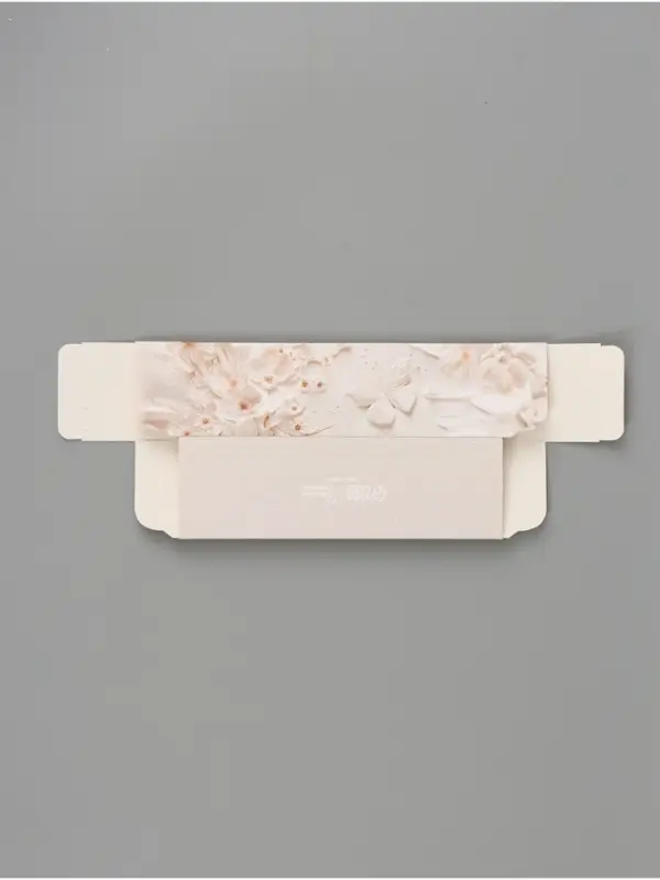 Коробка подарочная с окном &laquo;С любовью&raquo;, 18&times;5.5&times;5.5 см, самосборная