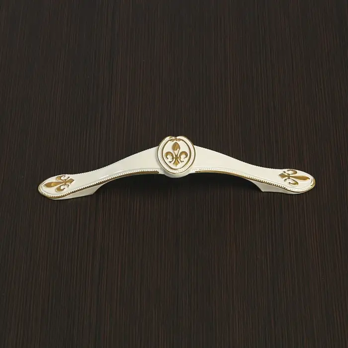 Ручка-скоба мебельная PC174, 96 мм, цвет белый с золотым