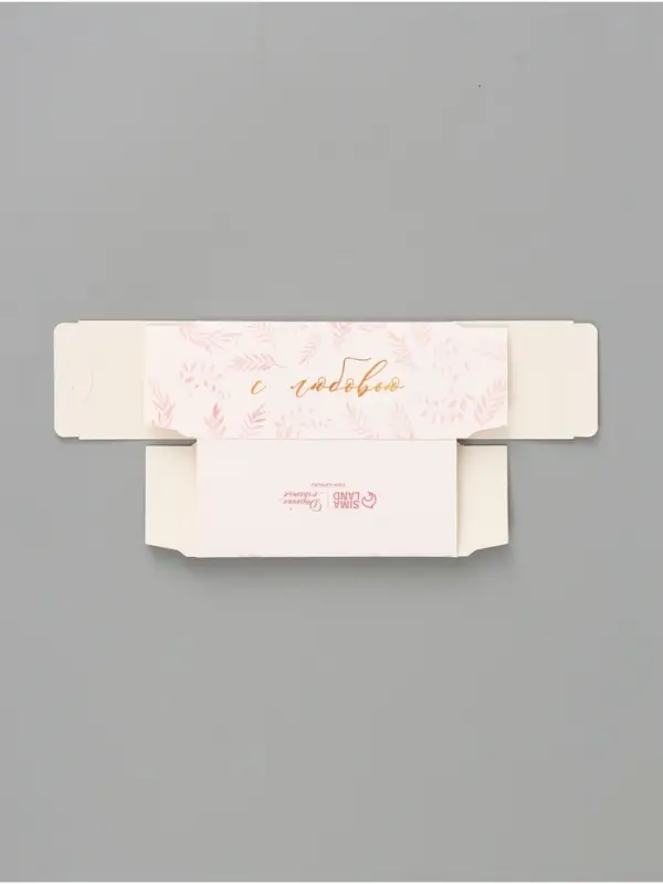 Коробка подарочная с окном &laquo;С любовью&raquo;, 12&times;5.5&times;5.5 см, самосборная