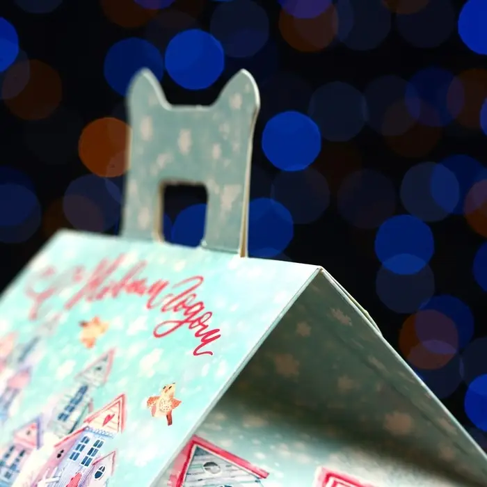 Подарочная коробка «Метелица», 13.3×11.6×12.6 см Подарочная коробка «Метелица», 13.3×11.6×12.6 см