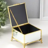 Шкатулка стекло с металлическим каркасом "Зеркальная на ножках" золото 10,5х10,5х7 см