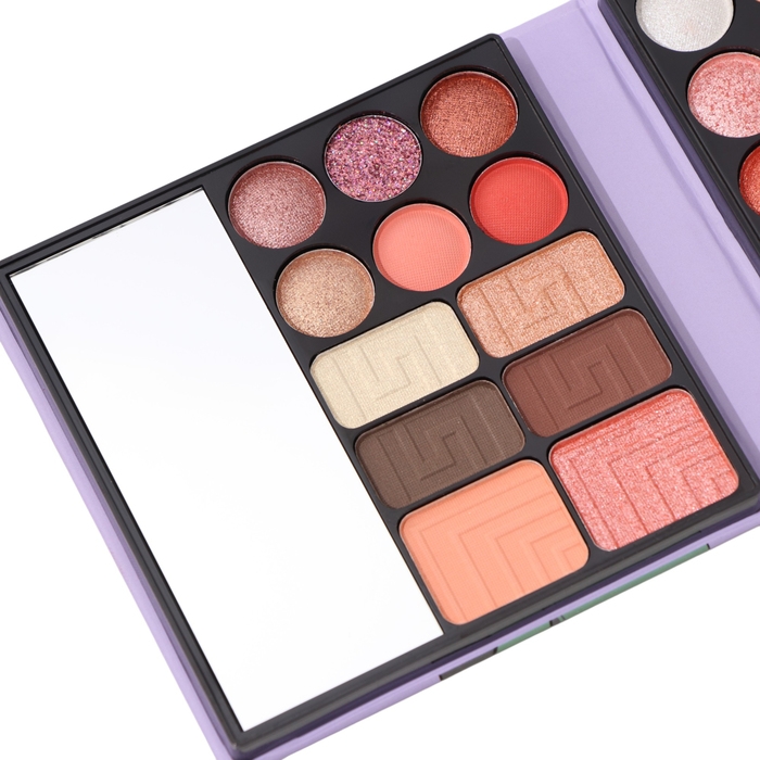 Набор декоративной косметики «Fashion Beauty» Набор декоративной косметики «Fashion Beauty»