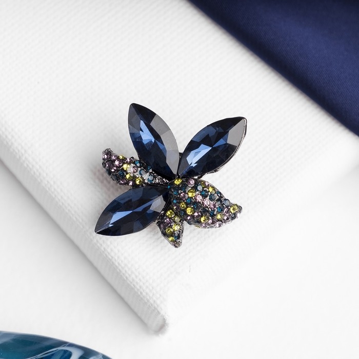 Брошь «Цветок» морская звезда, цветная в сером металле Брошь «Цветок» морская звезда, цветная в сером металле