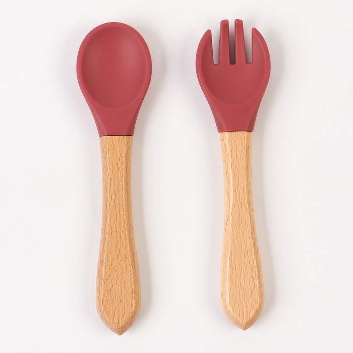 Набор детский столовых приборов, вилка и ложка M&B (силикон, бамбук), вишня Набор детский столовых приборов, вилка и ложка M&B (силикон, бамбук), вишня