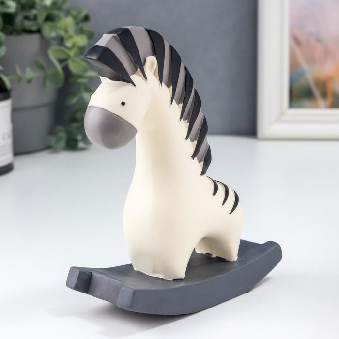 Сувенир полистоун Сувенир полистоун "Конёк-качалка" белый 16,5х5,5х14 см