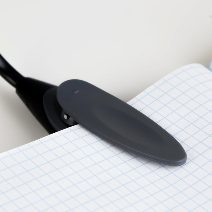 Лампа для чтения на прищепке Лампа для чтения на прищепке "Лоск, серая" 1LED 25х2х3,5 RISALUX