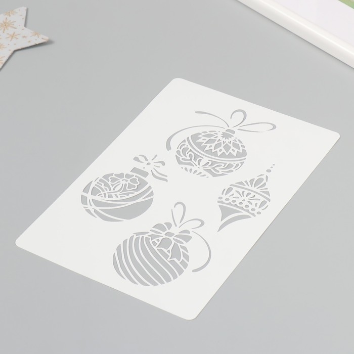 Трафарет пластиковый Трафарет пластиковый "Елочные игрушки", размер 16х24 см