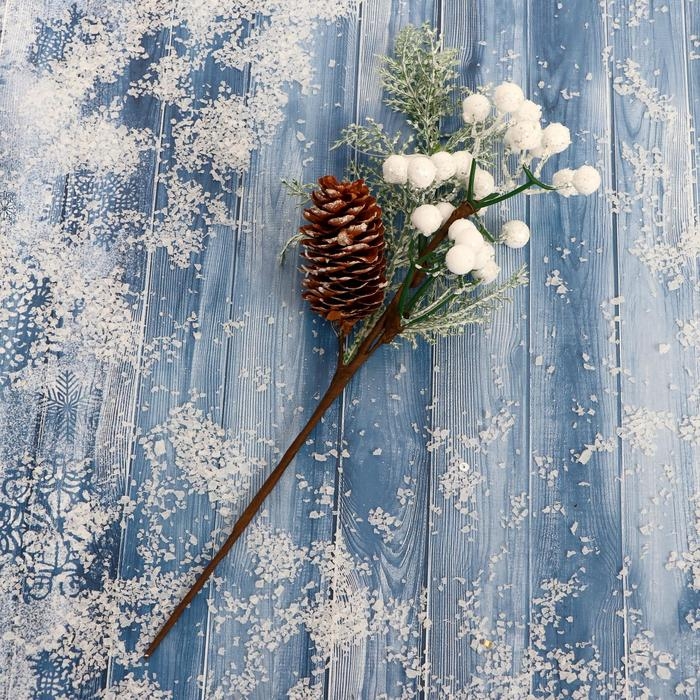 Декор  Декор "Зимнее чудо" белые ягоды шишка 24 см