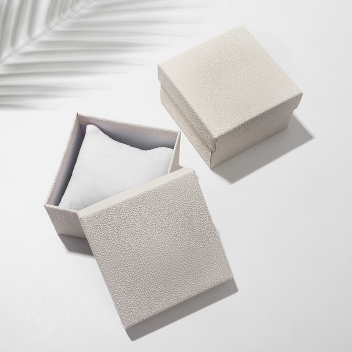 Коробочка подарочная под часы «Фактура», 9×9, цвет белый Коробочка подарочная под часы «Фактура», 9×9, цвет белый