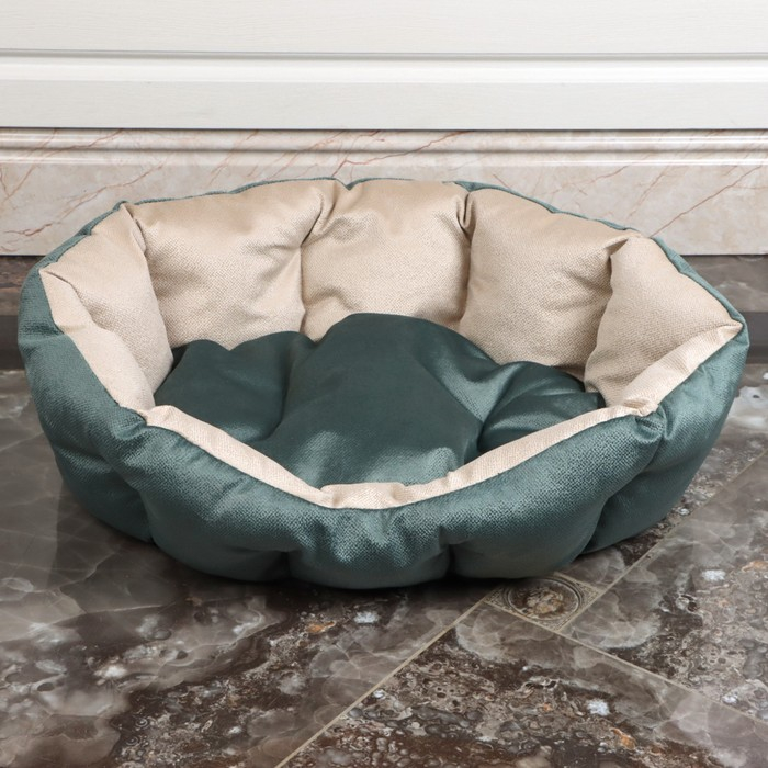 Лежанка для животных,мебельная ткань, холофайбер, 65 х 50 х 21 см, микс цветов Лежанка для животных,мебельная ткань, холофайбер, 65 х 50 х 21 см, микс цветов