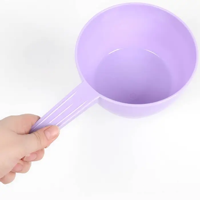 Ковш пластиковый для купания и мытья головы, детский банный ковшик, 1 л., лаванда