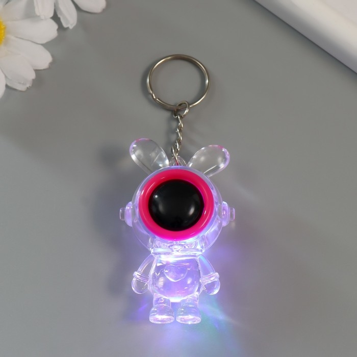 Фонарик свет на кольце Фонарик свет на кольце"Зайчик-космонавт" розовый, мигает LR41х3 шт 2х4х7 см