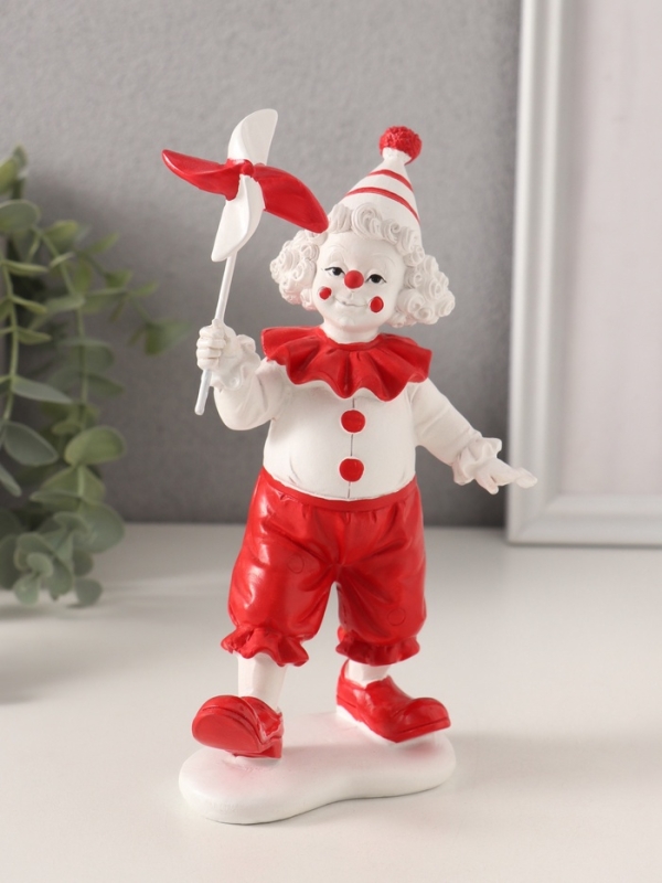 Сувенир полистоун Сувенир полистоун "Клоун с ветерком" красно-белый 10х7х18,5 см