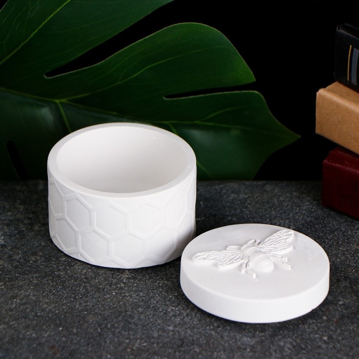 Шкатулка "Пчелка" 8х6см