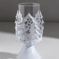 Подсвечник металл, стекло на 1 свечу "Ели и олени" белый d=5,5 см 7,3х7,3х14,8 см