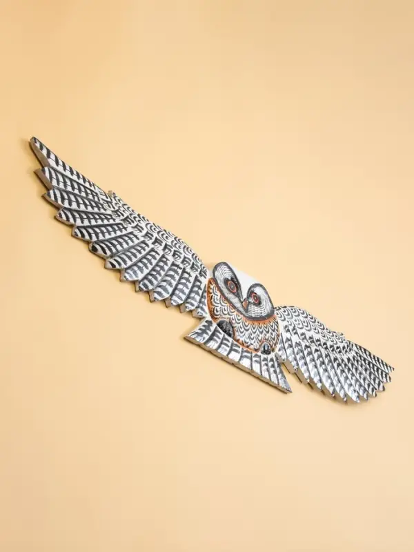 Панно &laquo;Парящая сова&raquo;, 100 см, дерево албезия