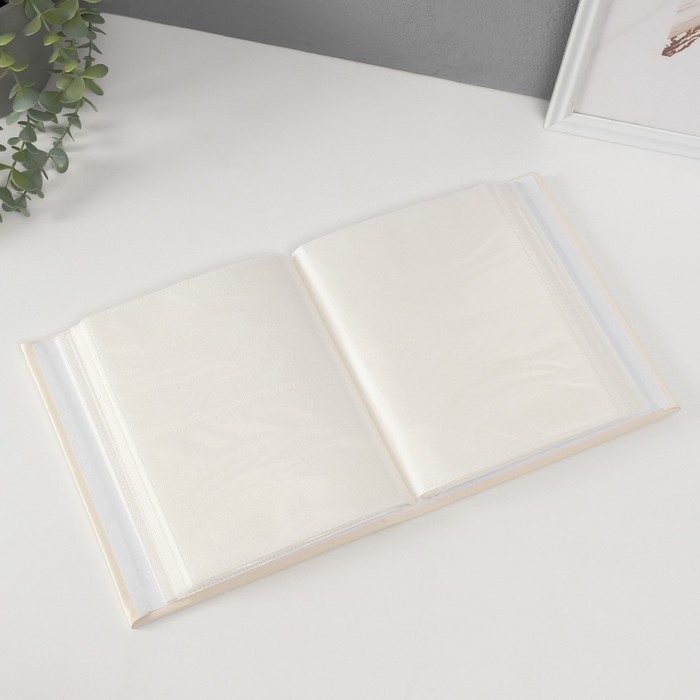 Фотоальбом на 200 фото 10х15 см кожзам Фотоальбом на 200 фото 10х15 см кожзам "Мишка малыш" белый 5,5х18,6х22,6 см