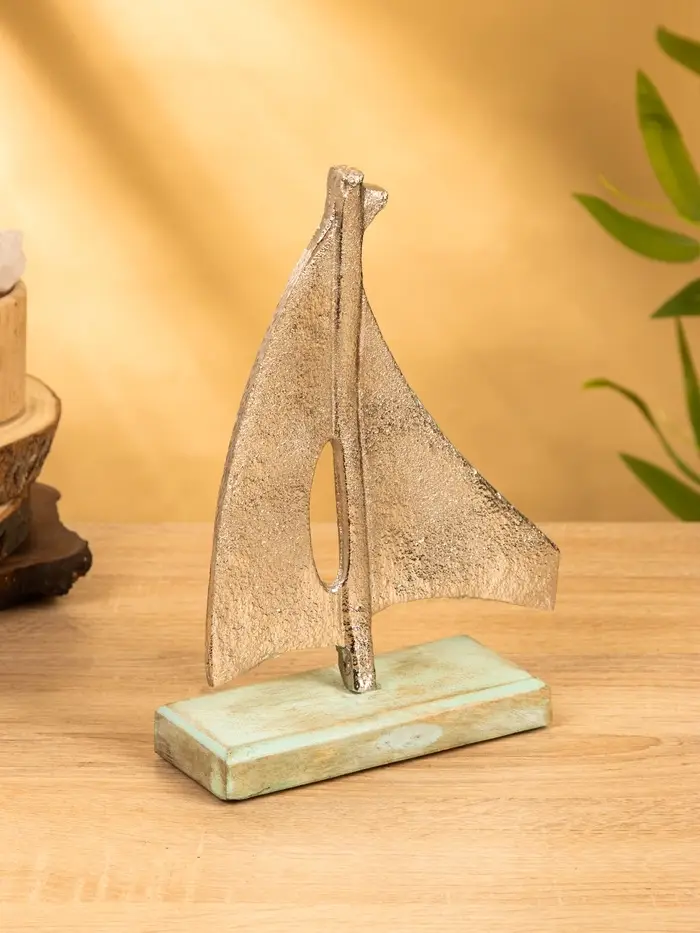 Сувенир "Парусник" 6х17х24 см, алюминий, дерево Сувенир "Парусник" 6х17х24 см, алюминий, дерево