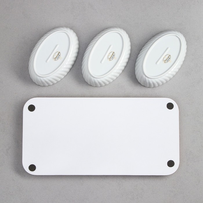 Менажница «Кармен», 3 шт: 250 мл, овальная, деревянное основание, фарфор, Иран Менажница «Кармен», 3 шт: 250 мл, овальная, деревянное основание, фарфор, Иран