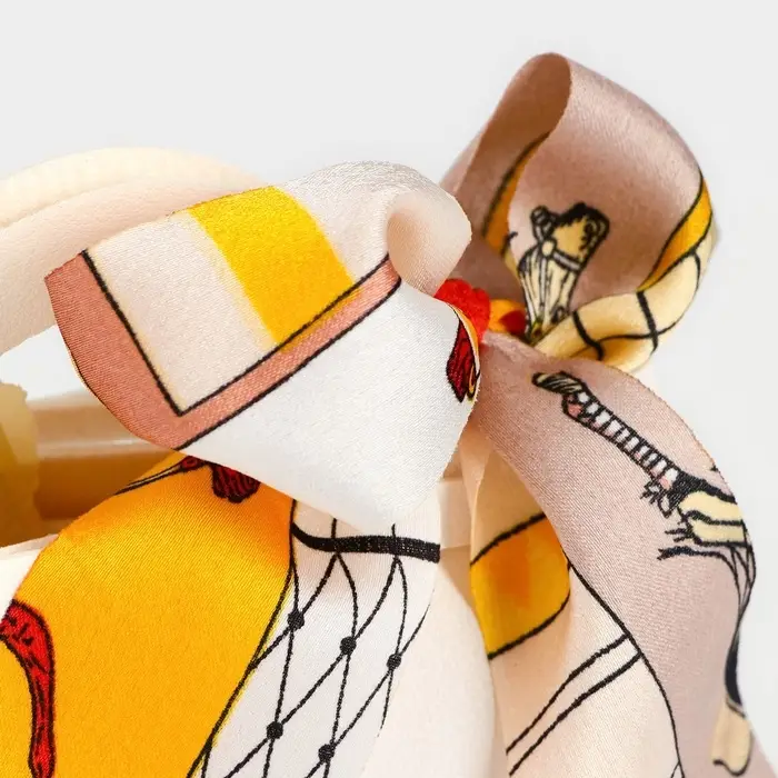 Кожаная подарочная сумочка для бижутерии и сувениров, белая с бантом (лента), 13&times;12&times;5.5 см