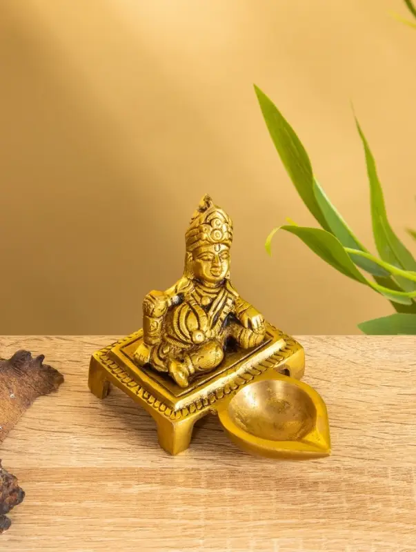 Подставка под благовония "Бог богатства Лорд Кубера" латунь 10х6,5х6,5 см