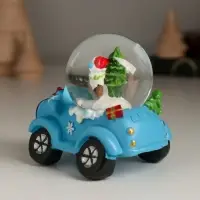 Сувенир полистоун водяной шар "Дед Мороз/Снеговик на джипе" МИКС 7,2х5,8х7 см
