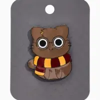 Значок &laquo;Котик&raquo;, из Гриффиндора, цветной в чёрном металле