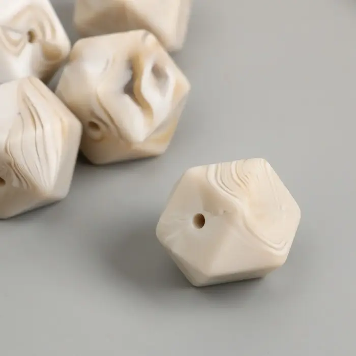 Бусина силикон «Многогранник», мрамор, d=1.7 см Бусина силикон «Многогранник», мрамор, d=1.7 см