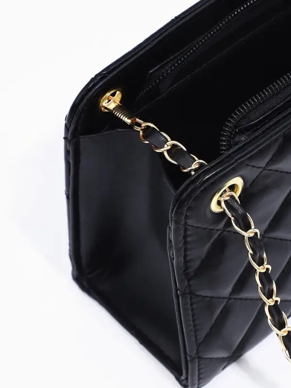 Сумка-клатч на молнии, на длинной цепочке, со стёжкой, чёрная