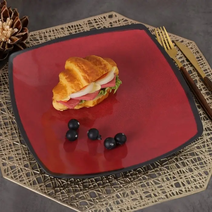 Блюдо сервировочное &laquo;Красный Восток&raquo;, 18.7&times;2.5 см, пластик, чёрное