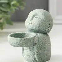 Подсвечник на 1 свечу песчаник &laquo;Маленький монах&raquo;, d=4 см, 6&times;9&times;8.5 см