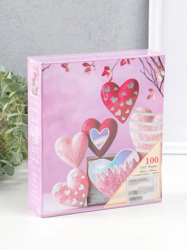 Фотоальбом на 100 фото 13х18 см "Бархатные сердца" в коробке 5х18х20,5 см
