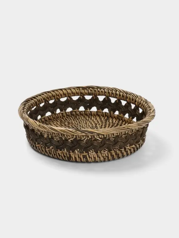 Корзинка плетёная из ротанга, 22&times;22&times;6 см