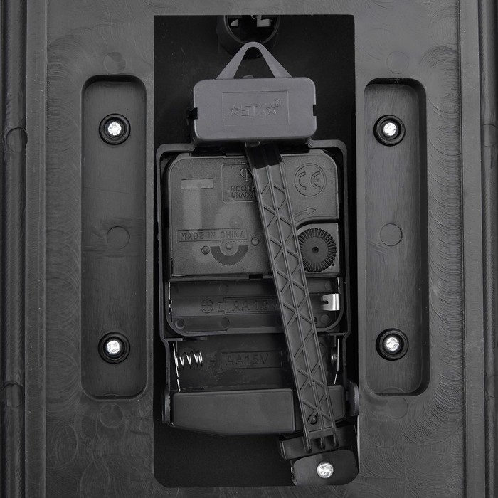 Часы настенные интерьерные «Винтаж», плавный ход, 23×5×60, циферблат d-18 см Часы настенные интерьерные «Винтаж», плавный ход, 23×5×60, циферблат d-18 см