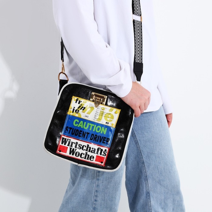 Сумка кросс-боди на молнии, цвет чёрный Сумка кросс-боди на молнии, цвет чёрный