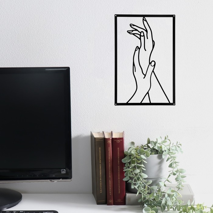 Панно интерьерное металл  Панно интерьерное металл "Женские руки" чёрное 30х45 см