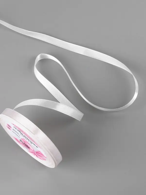 Лента атласная, 10 мм, 23±1 м, белая №01 Лента атласная, 10 мм, 23±1 м, белая №01