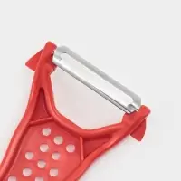 Овощечистка двухсторонняя Libra Plast &laquo;Скраб&raquo;, 18 см, красная