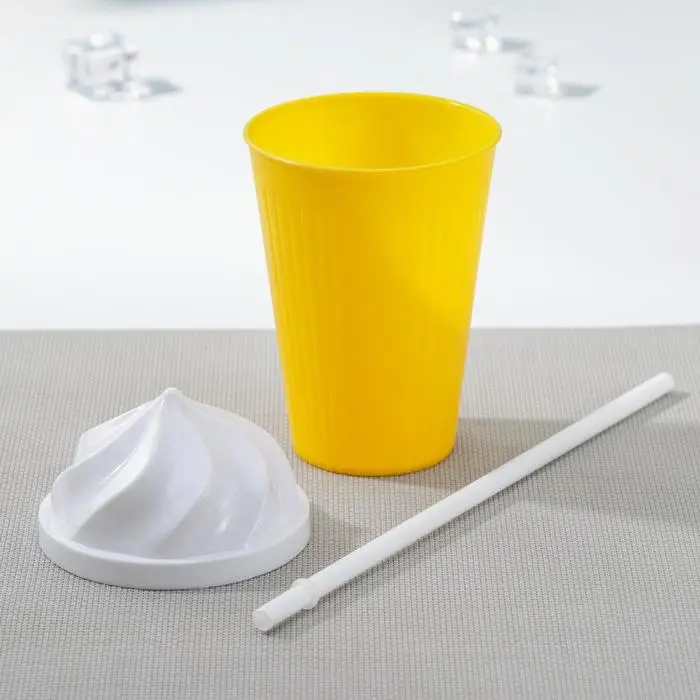 Стакан с крышкой и трубочкой «Сливки», 400 мл, 9×17 см, цвет МИКС