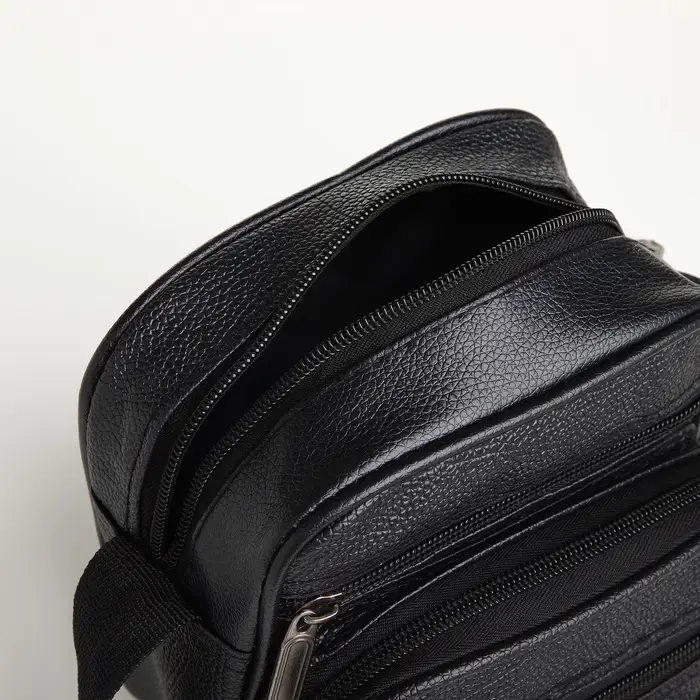 Сумка кросс-боди мужская на молнии, 3 наружных кармана, 18&times;9.5&times;15.5 см, чёрная